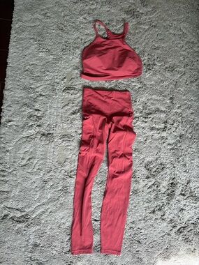 Lululemon desert red align set